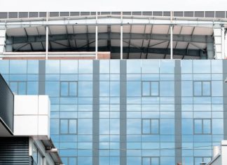 MiniTec Aluminum Framing Material—How it Outperforms Plastic Alternatives MiniTec aluminum framing material